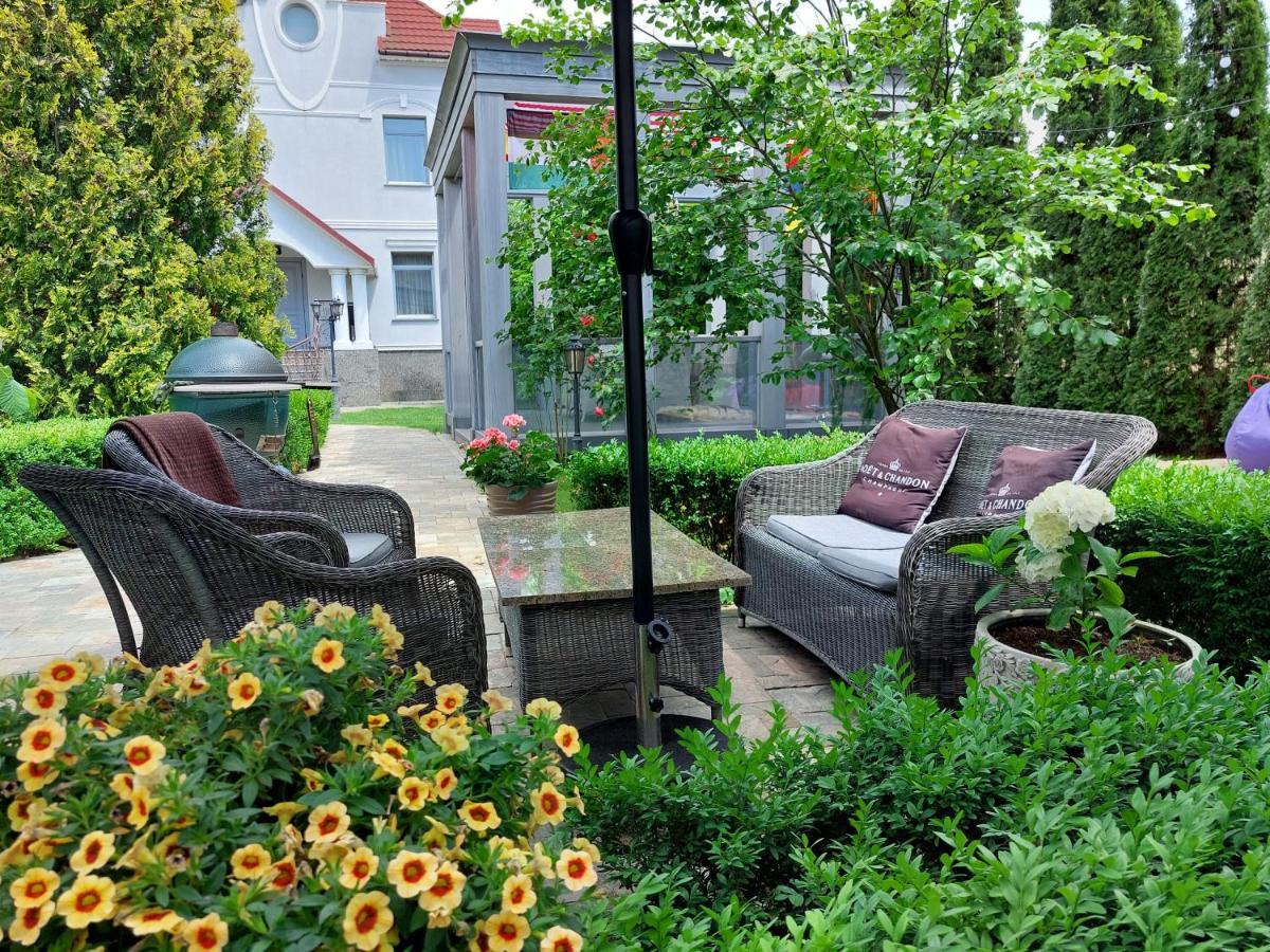 Bortnichi House Hotel Kyiv Exterior photo