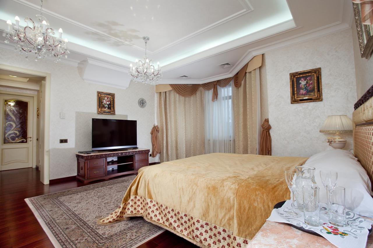 Bortnichi House Hotel Kyiv Exterior photo