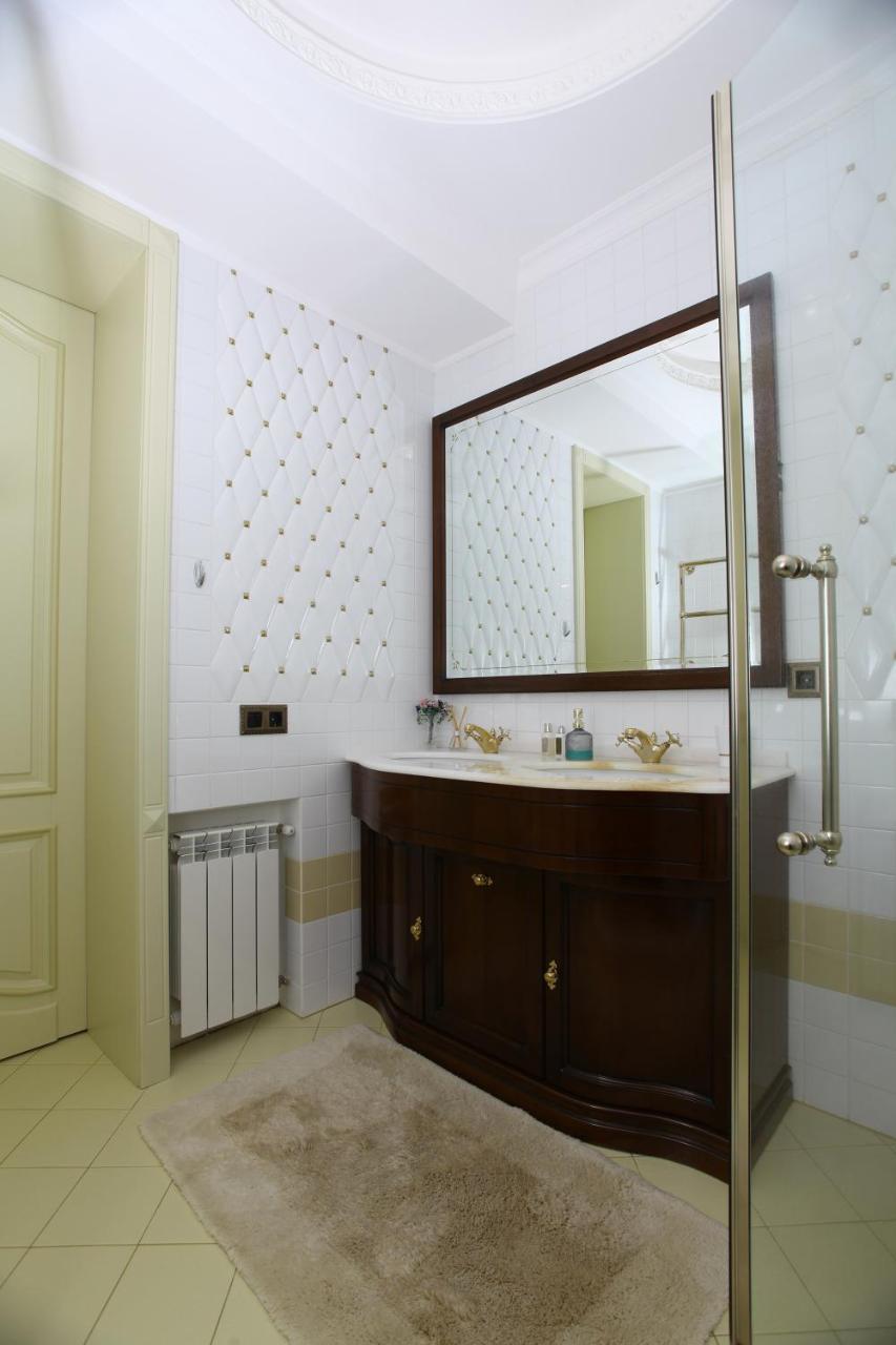 Bortnichi House Hotel Kyiv Exterior photo